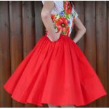 Červená suknica