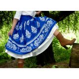 Suknica Biely folklór bez šnurovačky