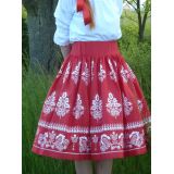 Suknica Biely folklór na červenej