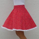Sukienka Kvietky na červenej s madeirou na obj.