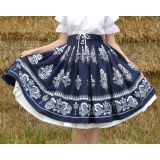 Suknica Biely folklór na tmavomodrej CD 69 so šnurovačkou