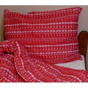 Obliečky Čičmany mini na červenej