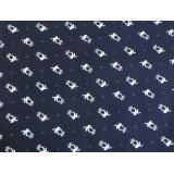 Slovenská šípka na tmavomodrej